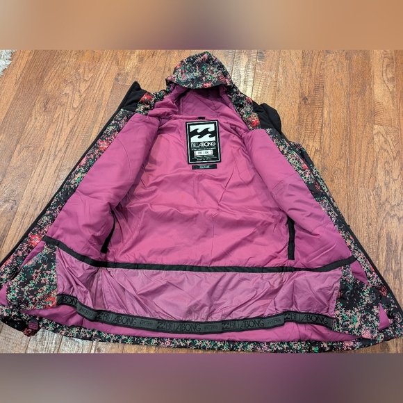 Billabong Winter Snowboard Jacket Black Pixelated Floral Women's Sz S - Picture 4 of 8